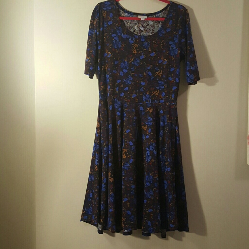LulaRoe Nicole Dress